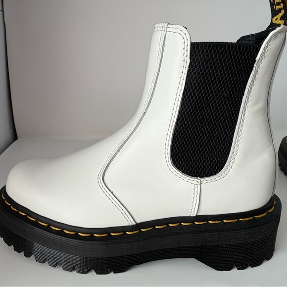 Dr. Martens 2976 Quad White Leather Chelsea Boots Women US 8 Slip Resistant - Picture 5 of 16